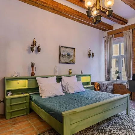 Apartment Cont Inchis Goli