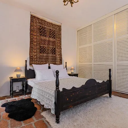 Cont Inchis Goli Apartment Brasov