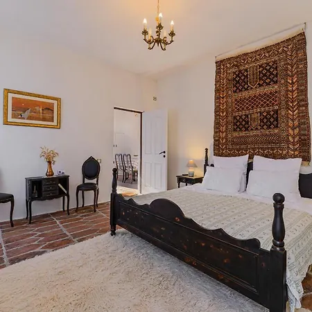 Apartment Cont Inchis Goli *